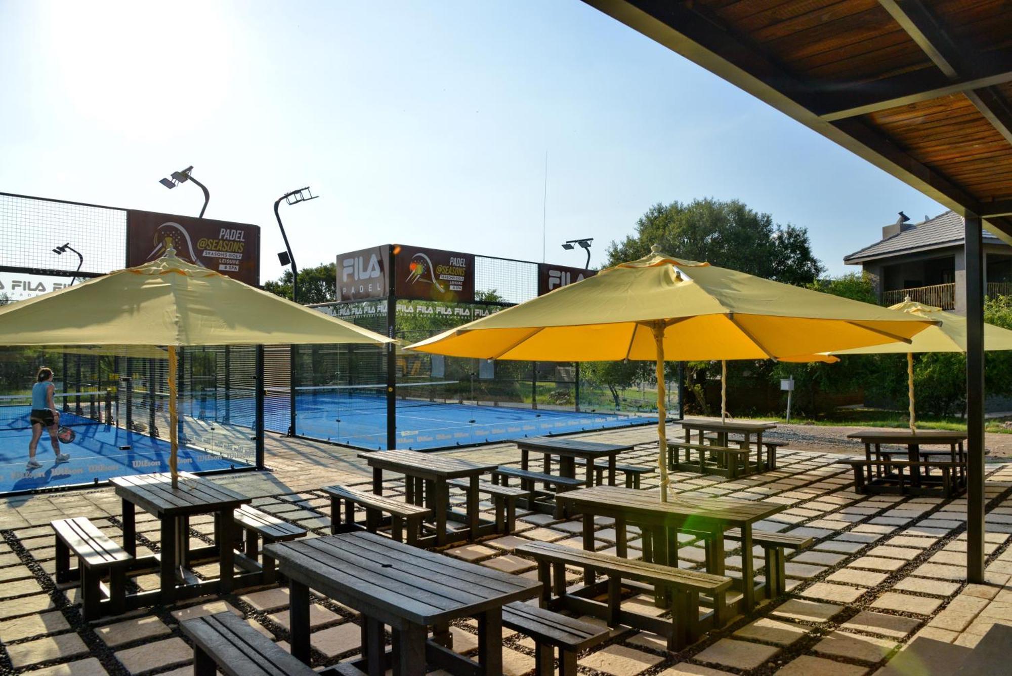 Seasons Golf, Leisure, Spa ฮาร์ทบีสบูร์ท ภายนอก รูปภาพ