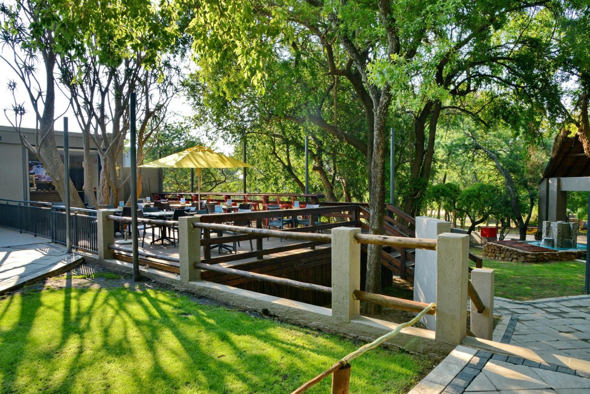 Seasons Golf, Leisure, Spa ฮาร์ทบีสบูร์ท ภายนอก รูปภาพ